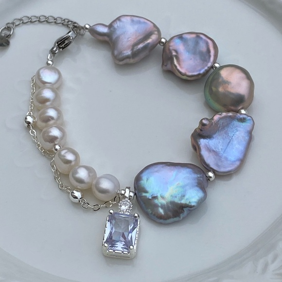 Hand Crafted Jewelry - B59-Handmade High Quality Petal Pearl And White Bracelet